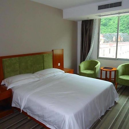 5 Yue Hotel Jiuzhaigou Exteriör bild